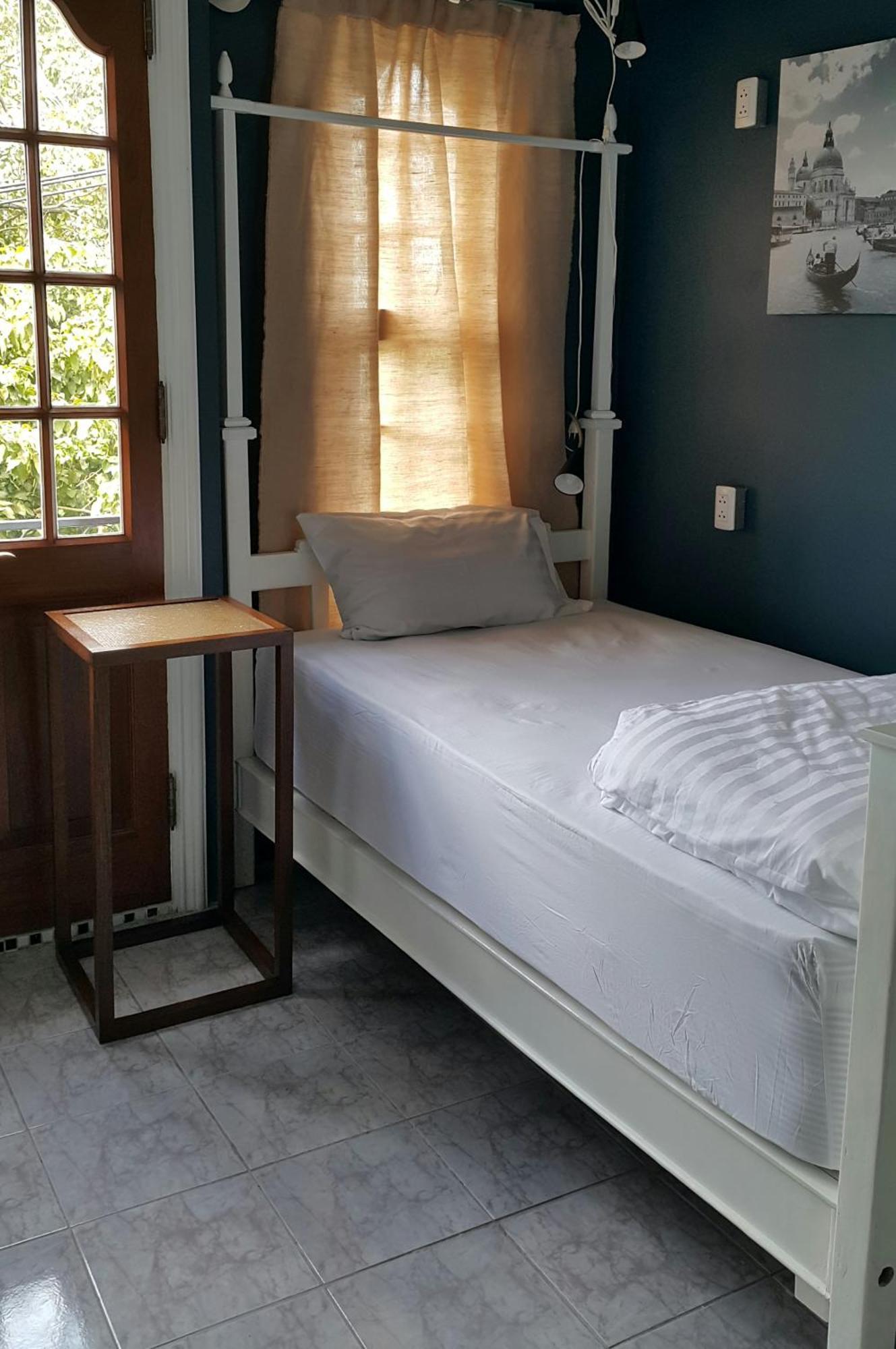 Bed In Town Hostel Τσιάνγκ Μάι Εξωτερικό φωτογραφία