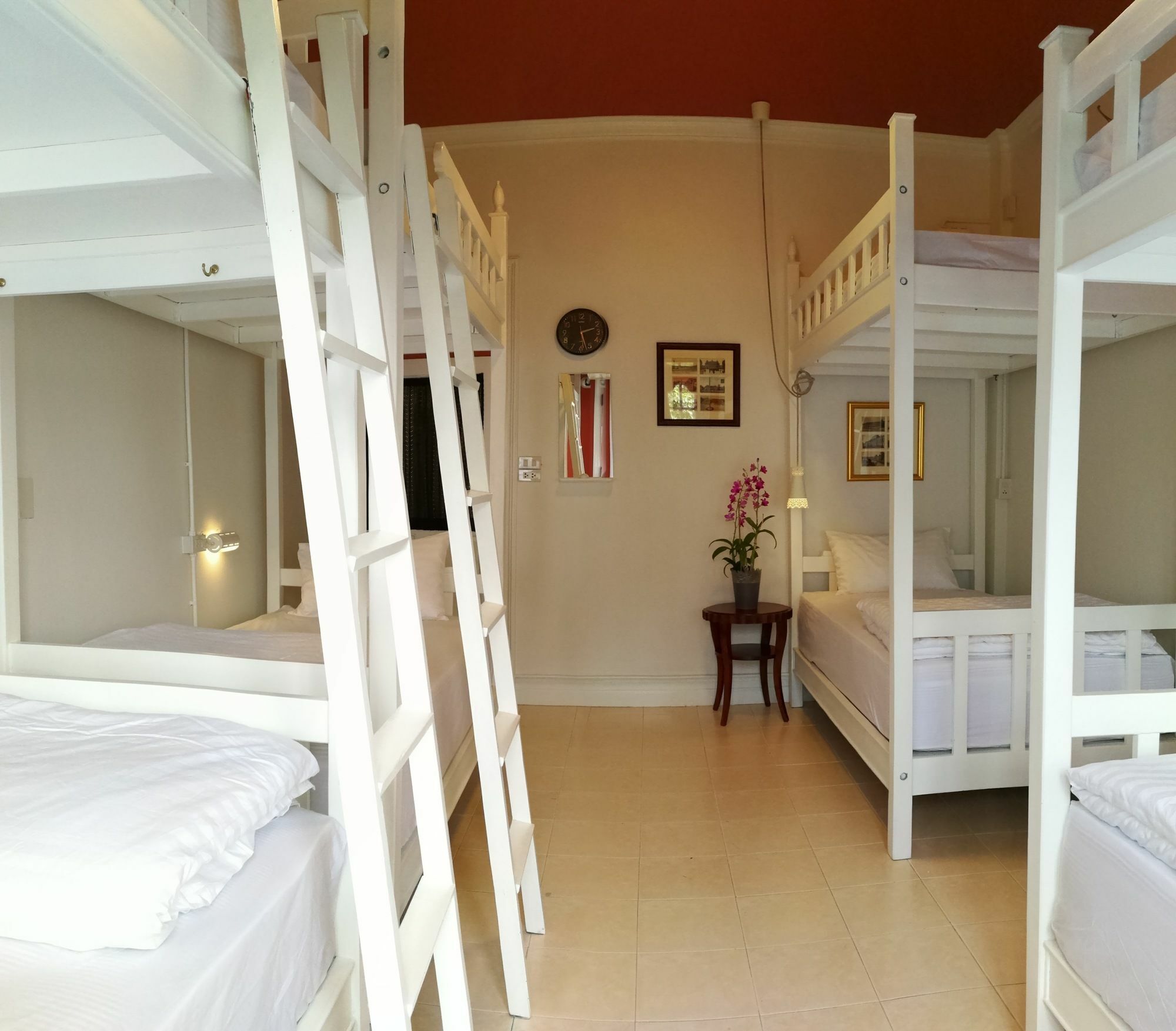 Bed In Town Hostel Τσιάνγκ Μάι Εξωτερικό φωτογραφία