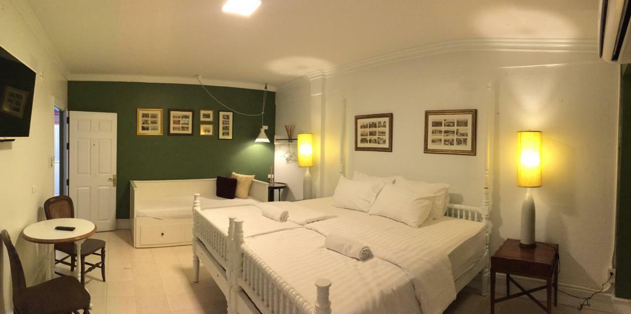 Bed In Town Hostel Τσιάνγκ Μάι Εξωτερικό φωτογραφία